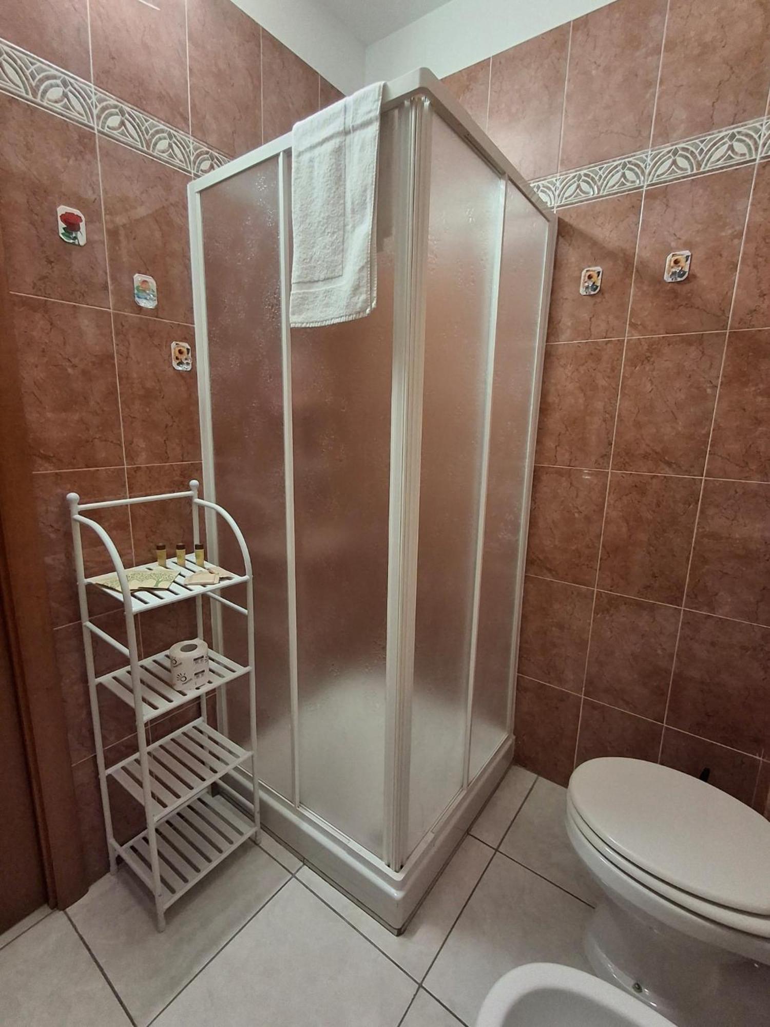 לזינה B&B La Ninfa Del Lago מראה חיצוני תמונה