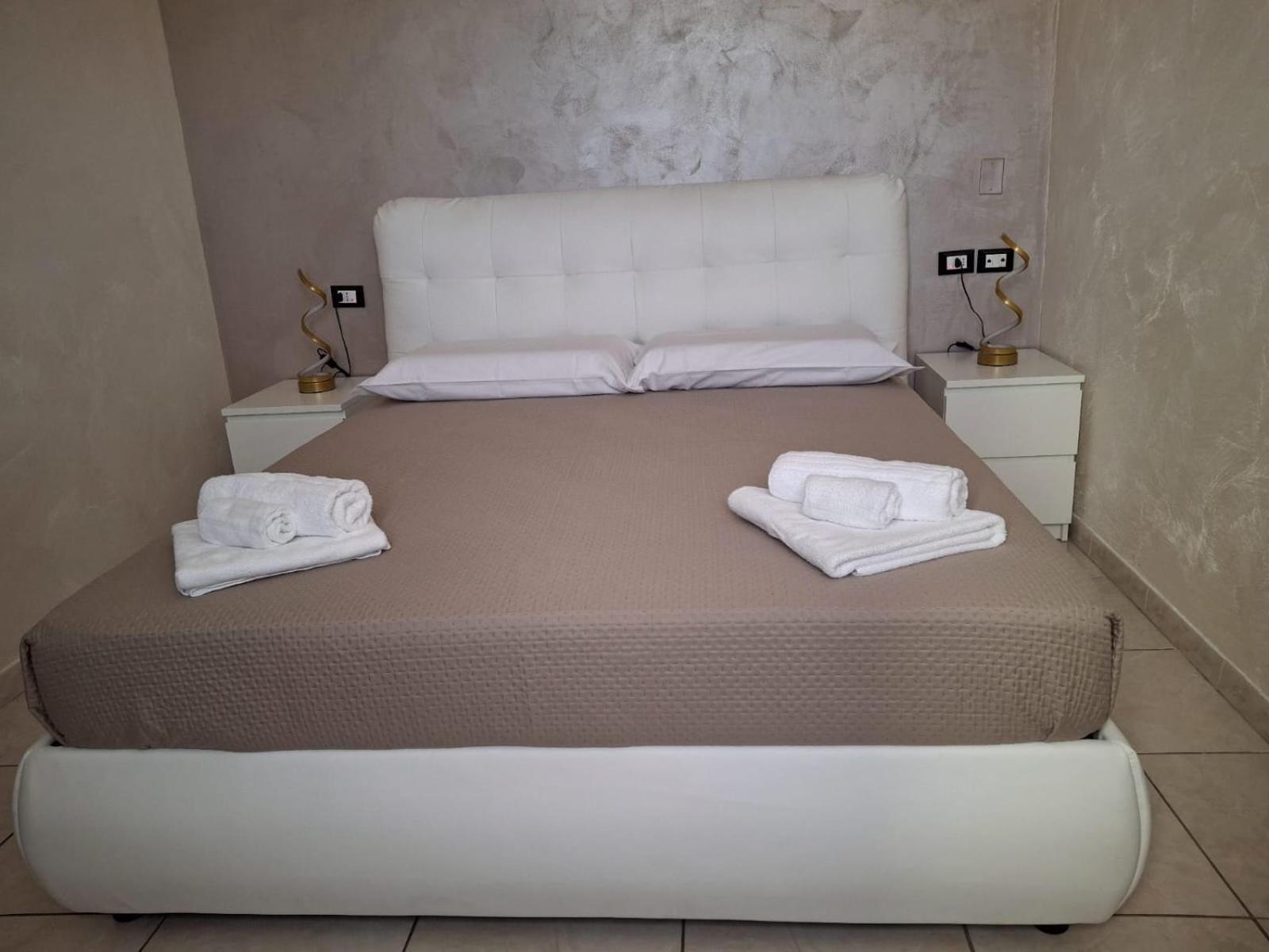 לזינה B&B La Ninfa Del Lago מראה חיצוני תמונה