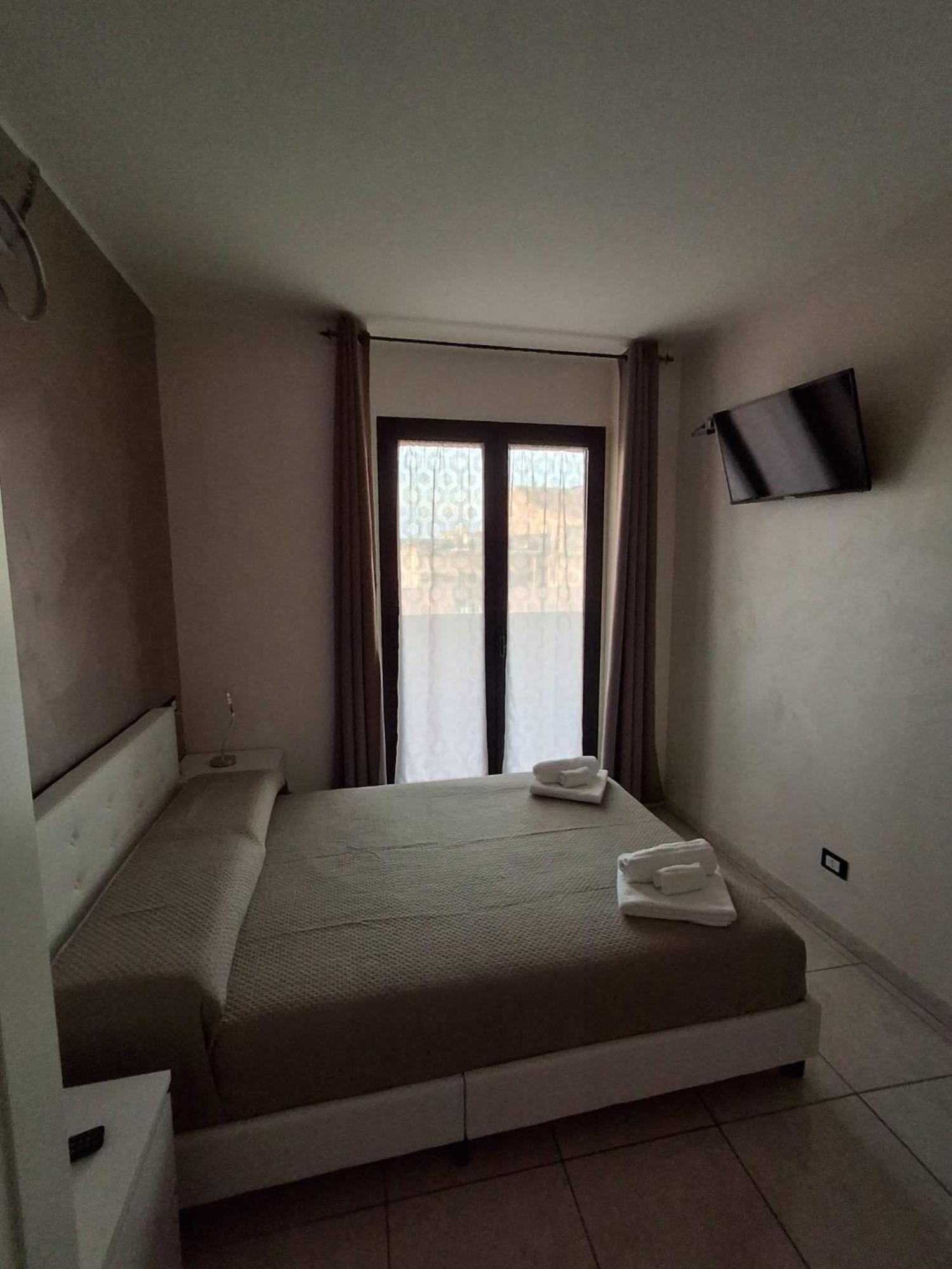 לזינה B&B La Ninfa Del Lago מראה חיצוני תמונה