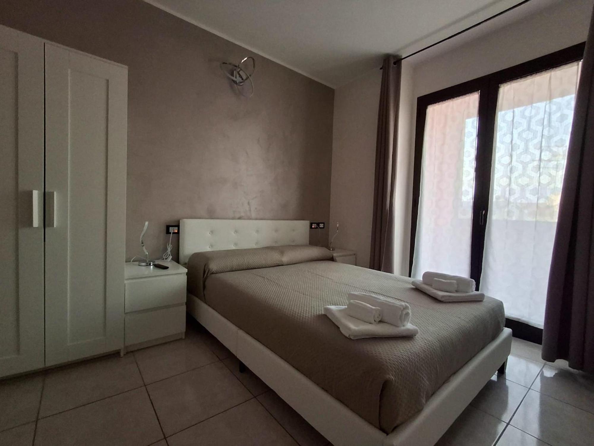 לזינה B&B La Ninfa Del Lago מראה חיצוני תמונה