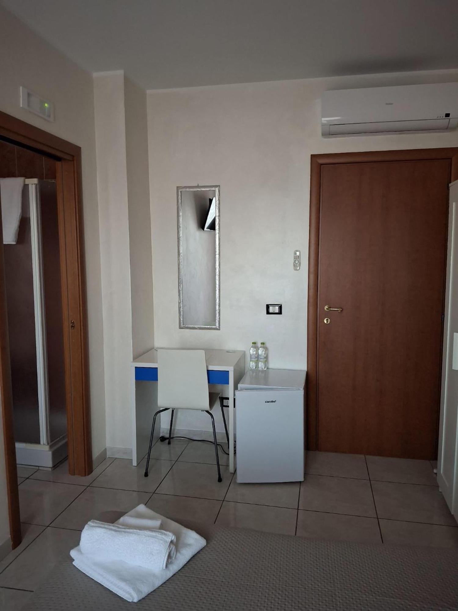לזינה B&B La Ninfa Del Lago מראה חיצוני תמונה