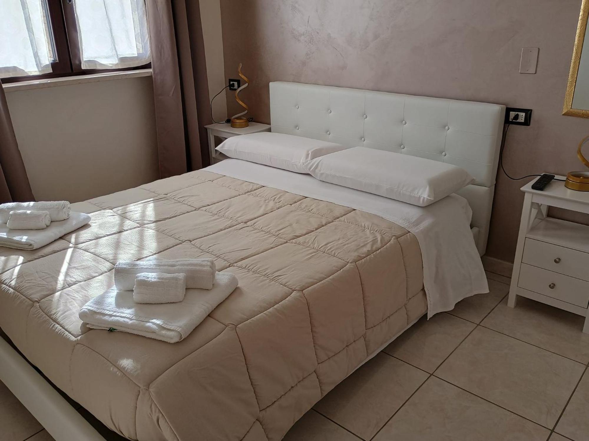 לזינה B&B La Ninfa Del Lago מראה חיצוני תמונה