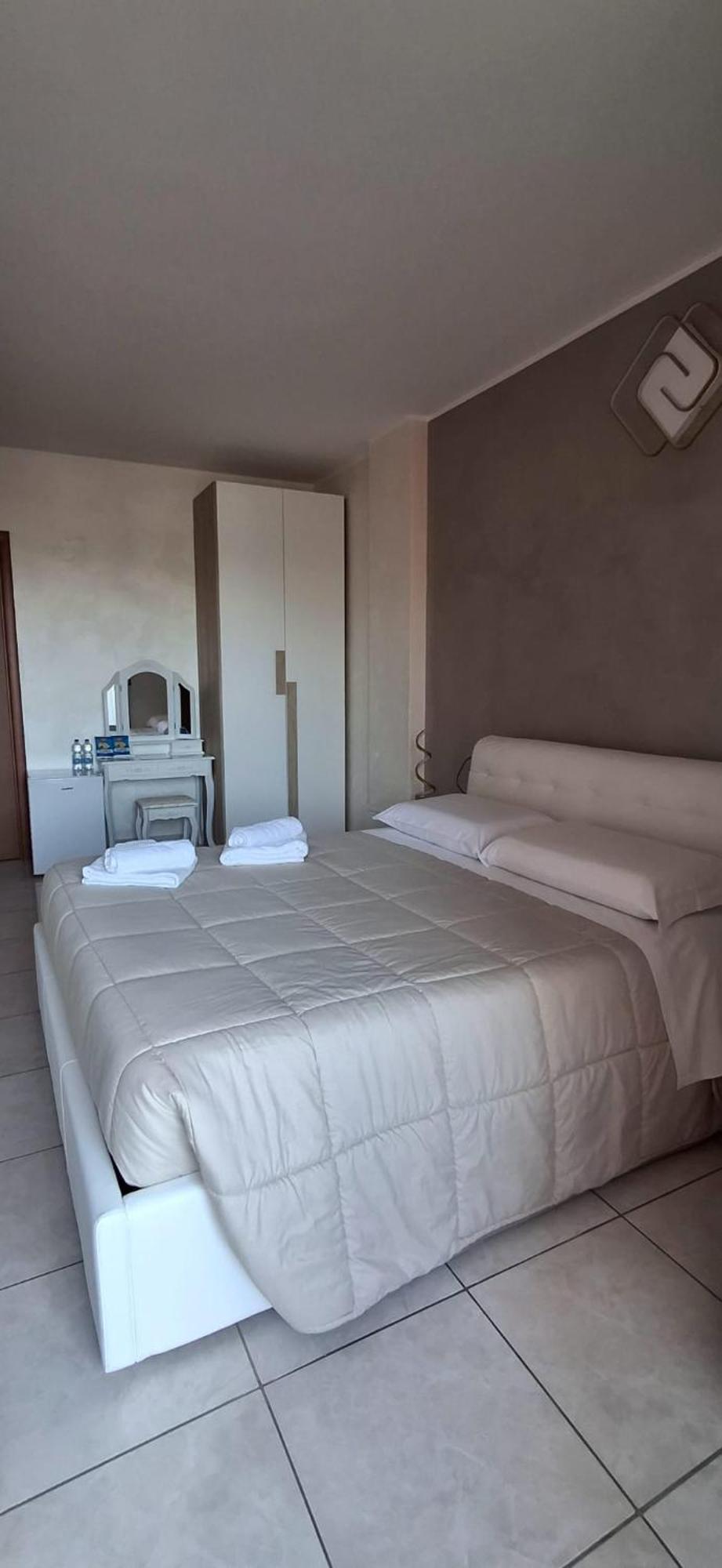 לזינה B&B La Ninfa Del Lago מראה חיצוני תמונה