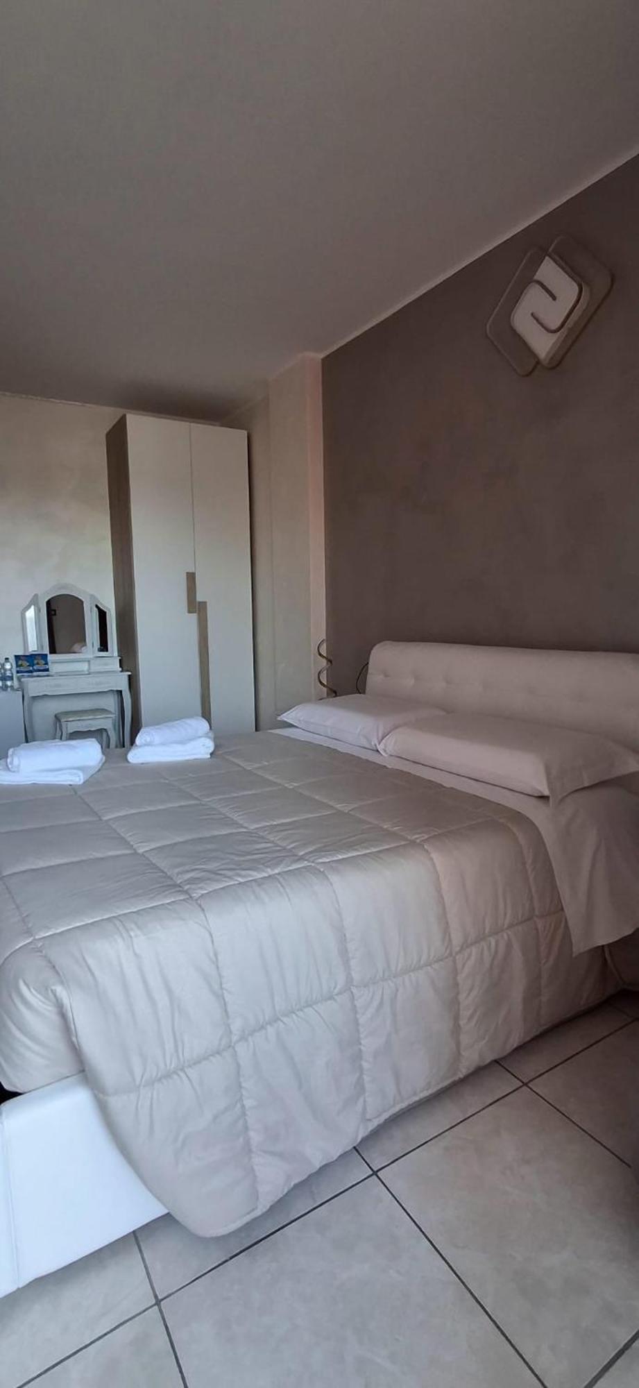 לזינה B&B La Ninfa Del Lago מראה חיצוני תמונה