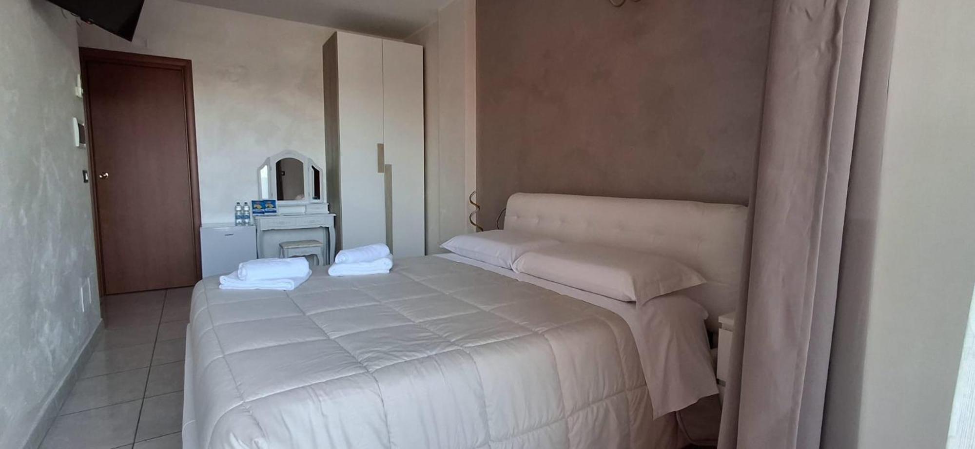 לזינה B&B La Ninfa Del Lago מראה חיצוני תמונה