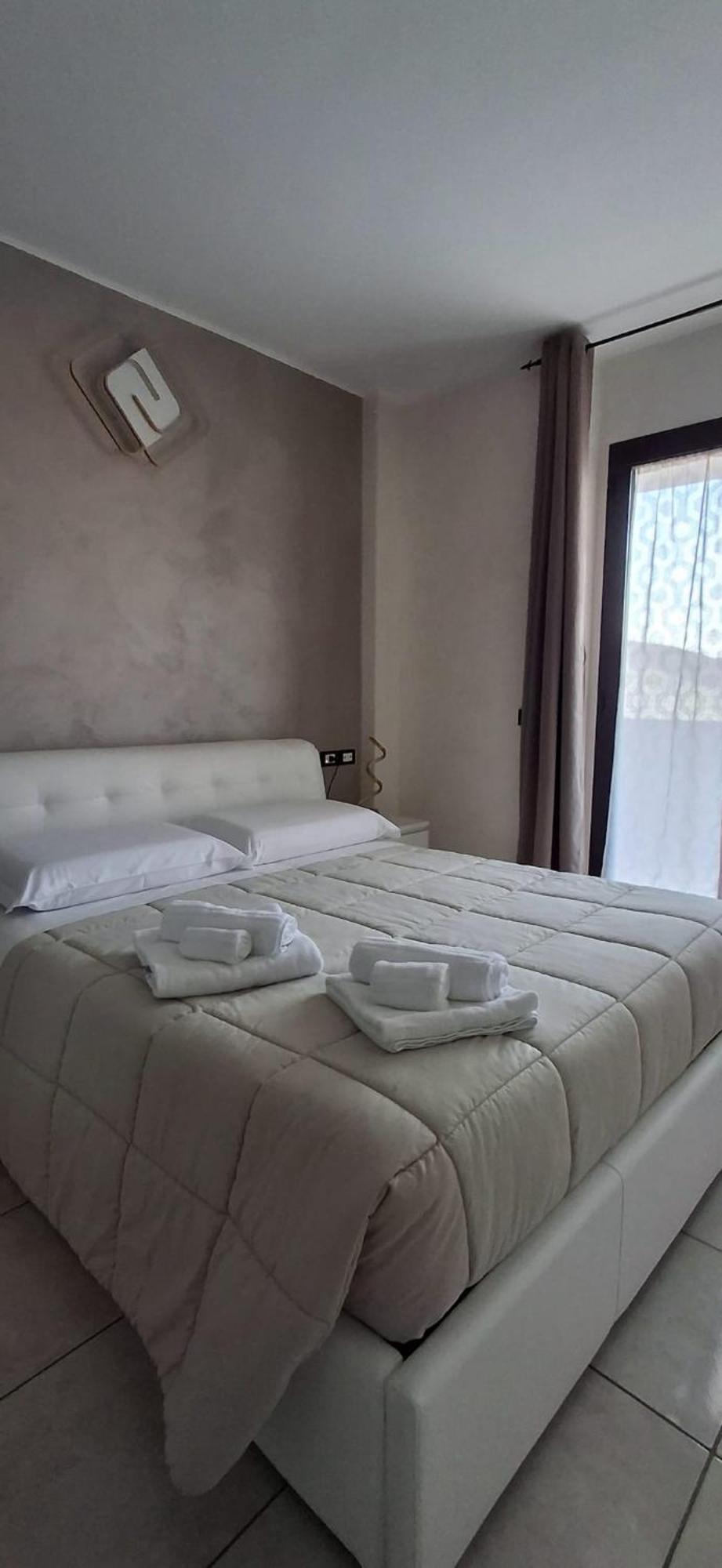 לזינה B&B La Ninfa Del Lago מראה חיצוני תמונה